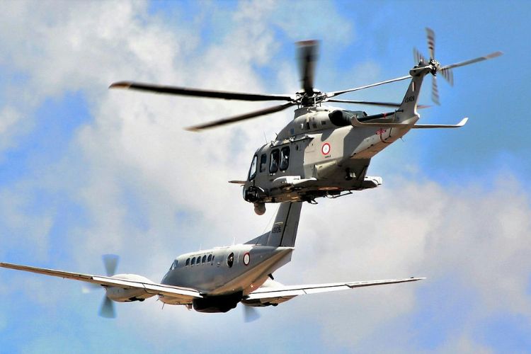 what is faster helicopter or plane