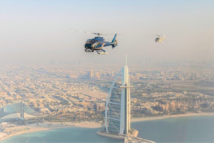 Helicopter in Dubai (1)